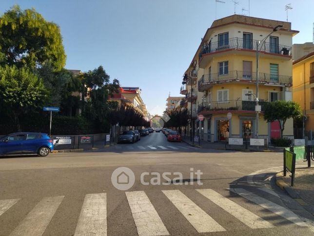 Appartamento in residenziale in Via Ercole Cantone 79
