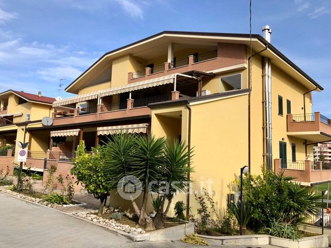 Appartamento in residenziale in Via Adriatica 2