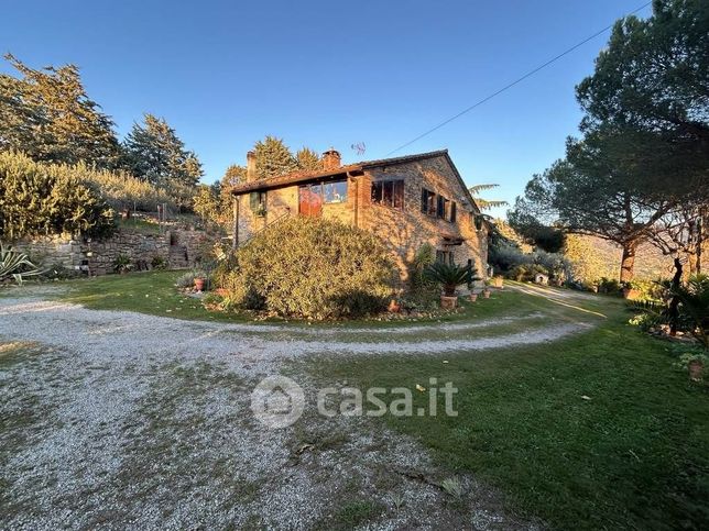 Casa indipendente in residenziale in Località Cegliolo 55