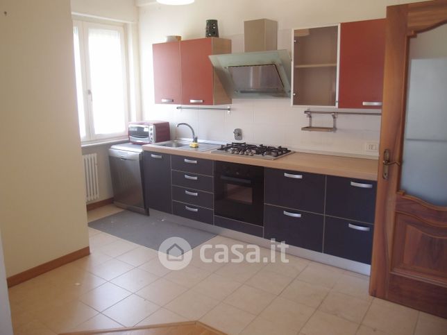 Appartamento in residenziale in Via Sturla