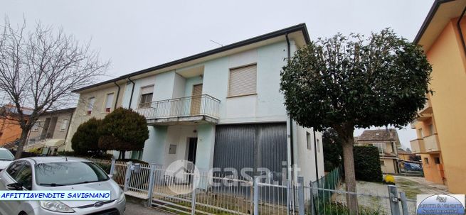 Casa bi/trifamiliare in residenziale in Via Guglielmo Oberdan 53