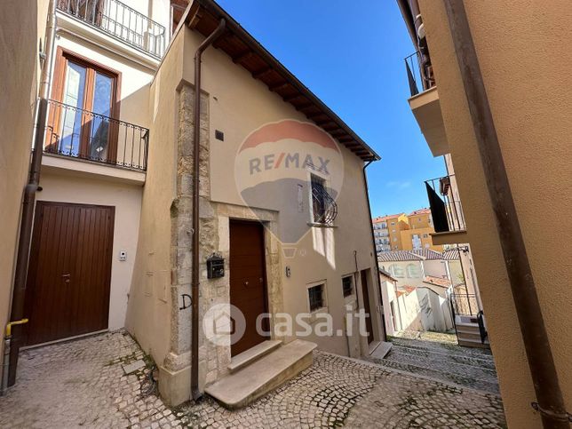 Casa indipendente in residenziale in Corso Vittorio Emanuele 96 -94