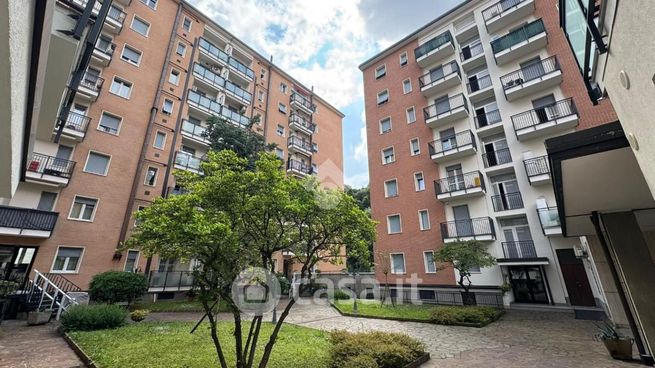 Appartamento in residenziale in Via Forlanini 33
