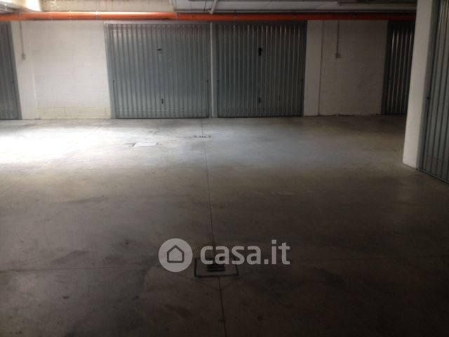 Box/posto auto in residenziale in Via Giovanni Paolo II 10