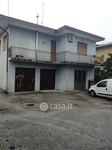 Appartamento in residenziale in Via Postumia 107