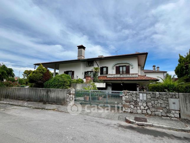 Villa in residenziale in