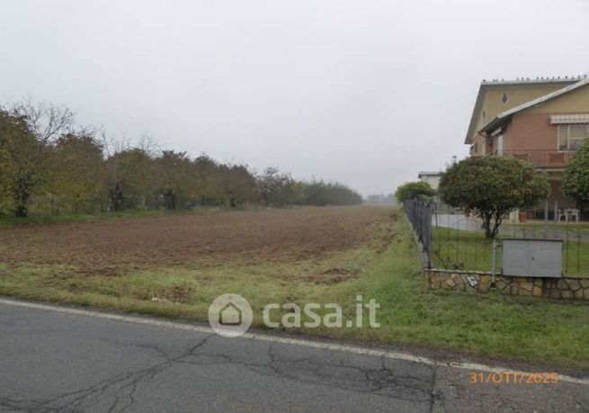 Terreno agricolo in commerciale in Strada Raggi