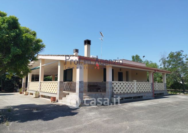 Villa in residenziale in 