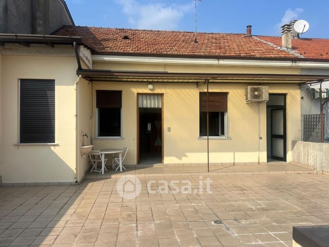 Appartamento in residenziale in Via Novara 3