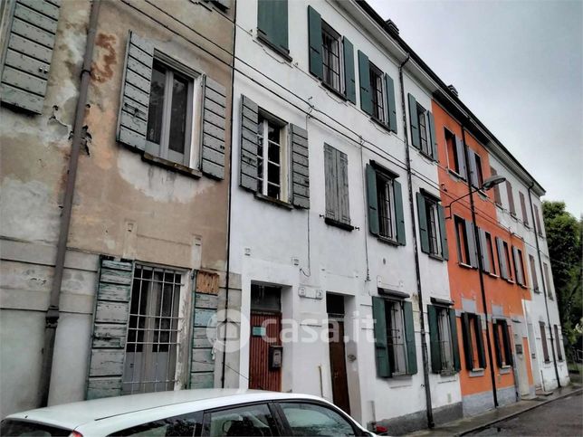 Casa indipendente in residenziale in Via Giuseppe Lorenzini 39