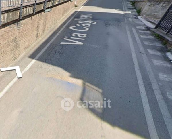 Capannone in commerciale in Via Cagliari