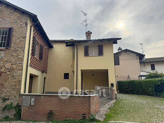 Casa indipendente in residenziale in Via Leonardo da Vinci