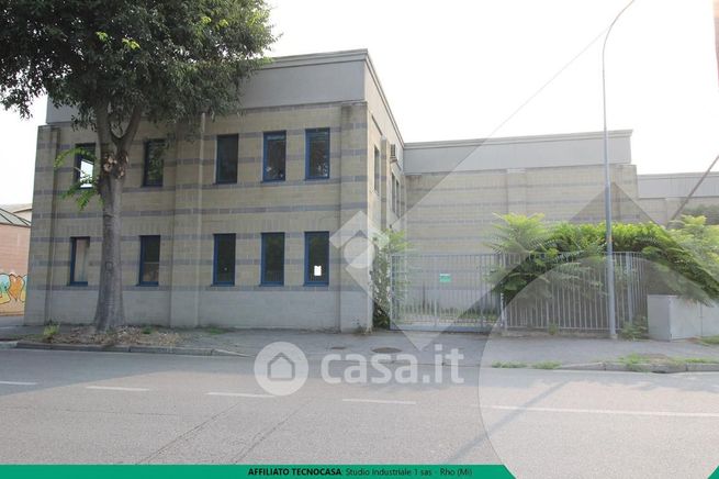 Capannone in commerciale in Via San Martino 1