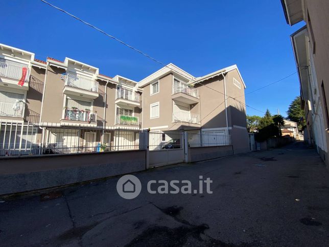Appartamento in residenziale in Via Pasubio