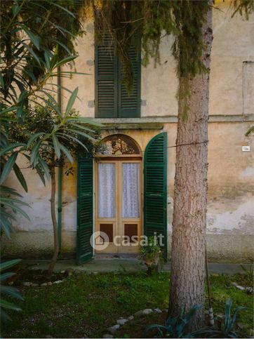 Villa in residenziale in 