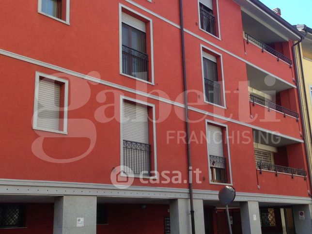 Appartamento in residenziale in Via Roma 27 -13