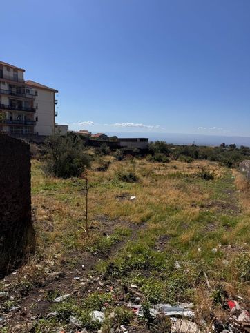 Terreno edificabile in residenziale in Via Cairoli