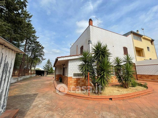 Villa in residenziale in 