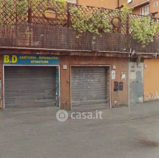 Capannone in commerciale in 