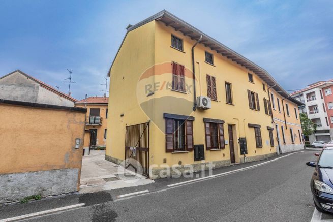 Appartamento in residenziale in Via Caimi 4