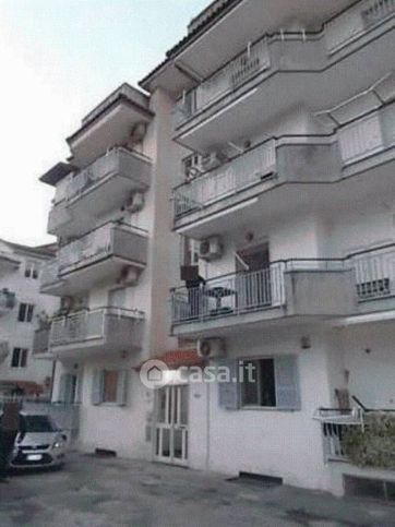 Appartamento in residenziale in Via Cesare Battisti 33