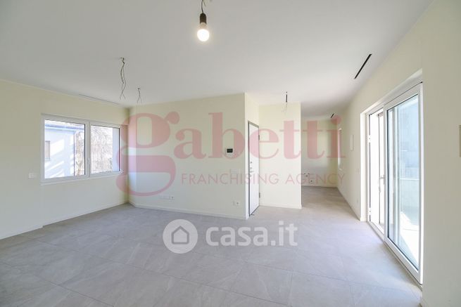 Appartamento in residenziale in Via Gianluca Padulli 63