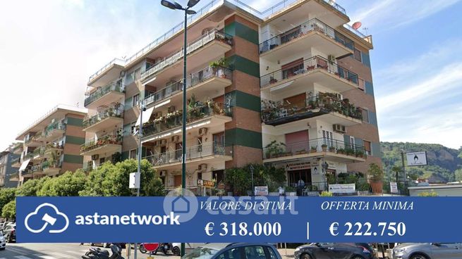 Appartamento in residenziale in Via dell'Epomeo 6