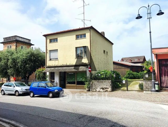 Appartamento in residenziale in Via Roma 4