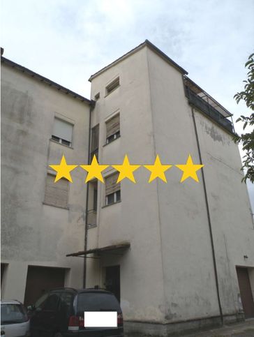 Appartamento in residenziale in Via Enrico de Nicola