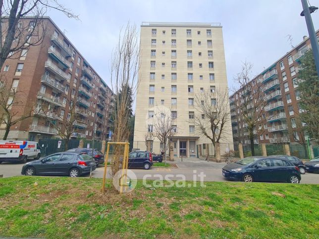 Appartamento in residenziale in Viale Ca' Granda 18