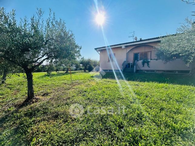 Villa in residenziale in Via Nicola Ricciotti