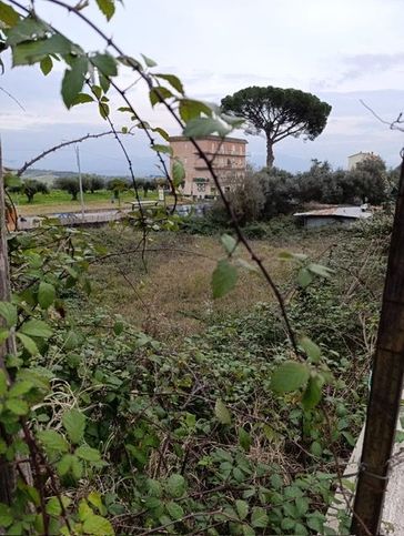 Terreno edificabile in residenziale in Via Provinciale Capena