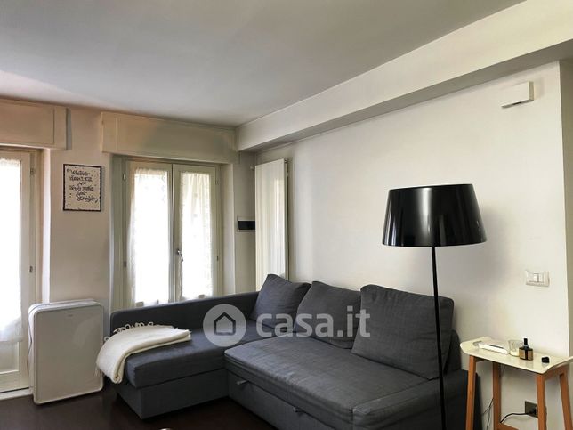 Appartamento in residenziale in Via Luigi Canonica 41