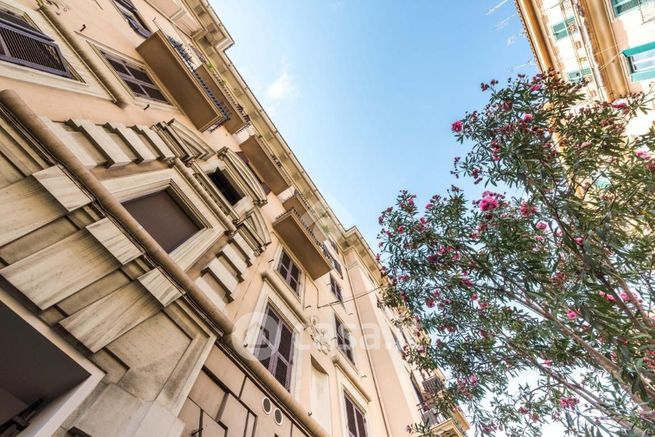 Appartamento in residenziale in Via Nemorense