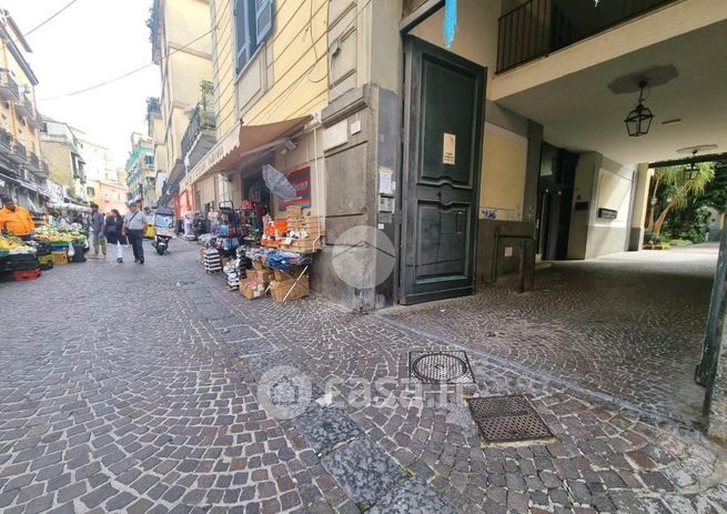 Garage/posto auto in residenziale in Via Annella di Massimo