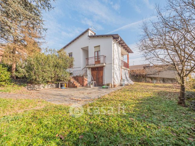 Casa indipendente in residenziale in Frazione Quarto Inferiore