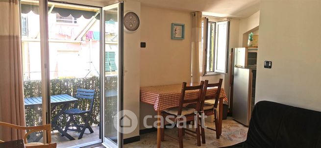 Appartamento in residenziale in Piazza Beato Jacopo da Varagine 11