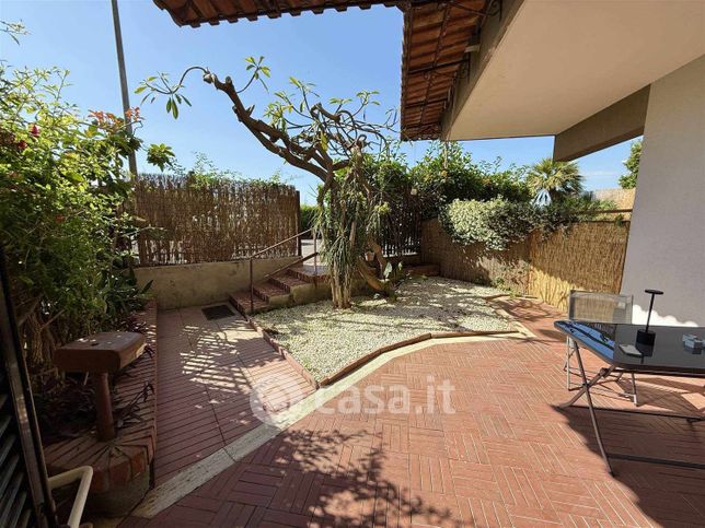 Appartamento in residenziale in Via dei Malavoglia 10