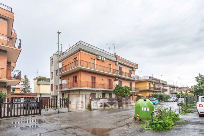 Appartamento in residenziale in Via Campofiorito