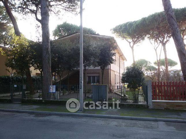 Appartamento in residenziale in Viale delle Palme