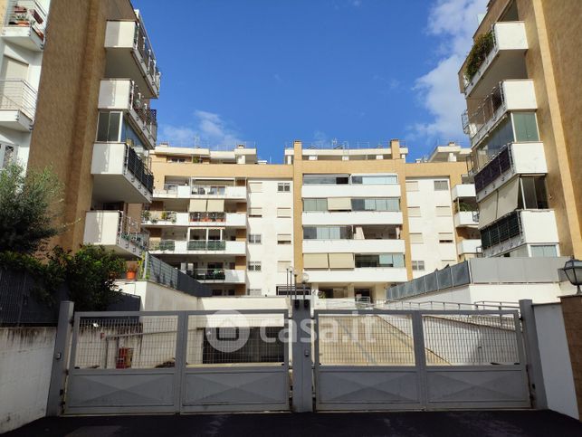 Appartamento in residenziale in Via Filippo Cremonesi