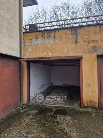 Box/posto auto in residenziale in Via Brogeda 25