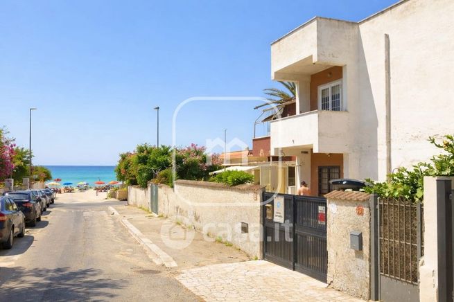 Appartamento in residenziale in Via Tunisi 3