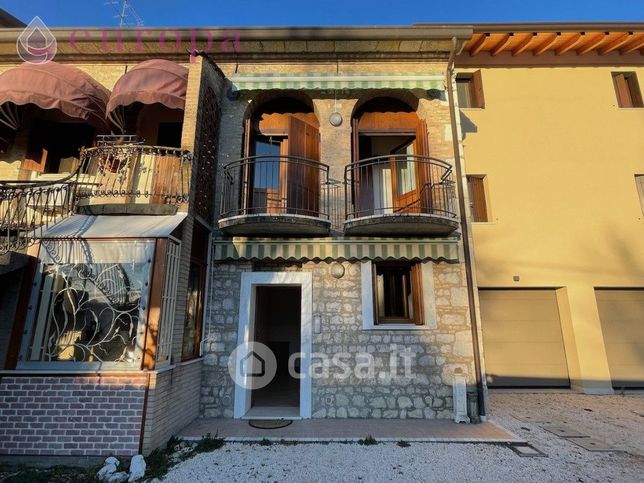 Villetta a schiera in residenziale in Viale Trento