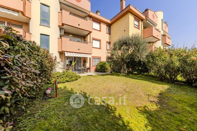 Appartamento in residenziale in Via Vismara