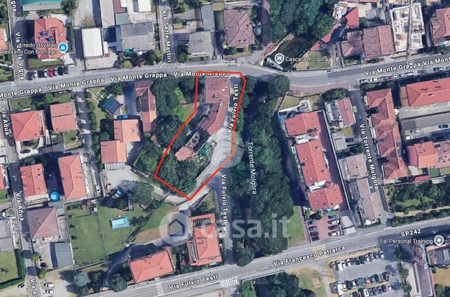 Terreno edificabile in residenziale in Via Monte Grappa 39