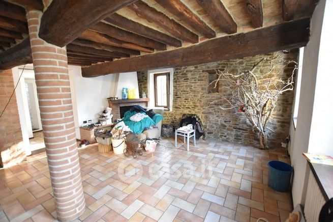 Villetta a schiera in residenziale in Strada Comunale per Fornio