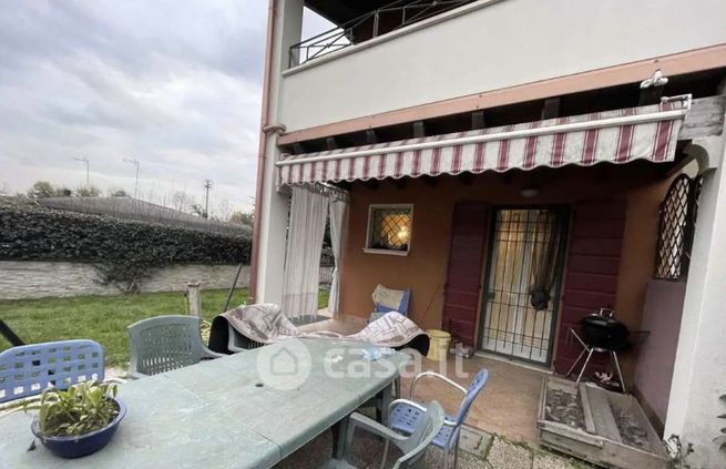 Casa indipendente in residenziale in Via Garza 6