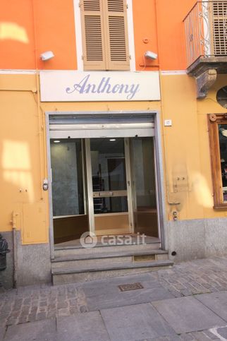Negozio/locale commerciale in commerciale in Via Umberto IÂ° 17