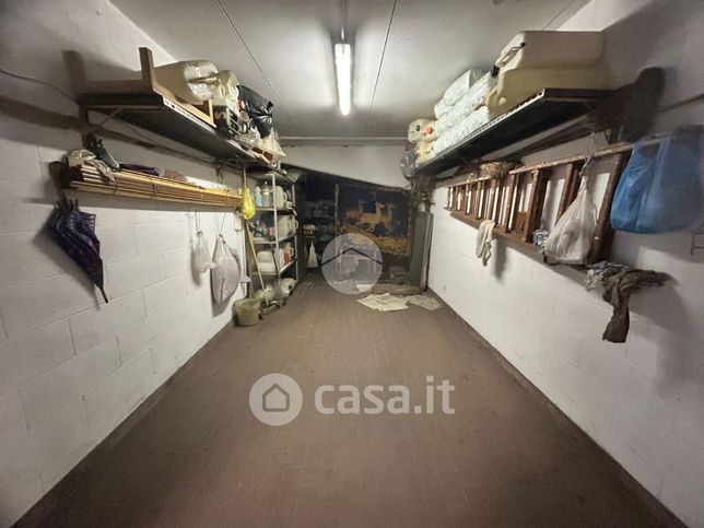 Garage/posto auto in residenziale in Via San Rocco 41